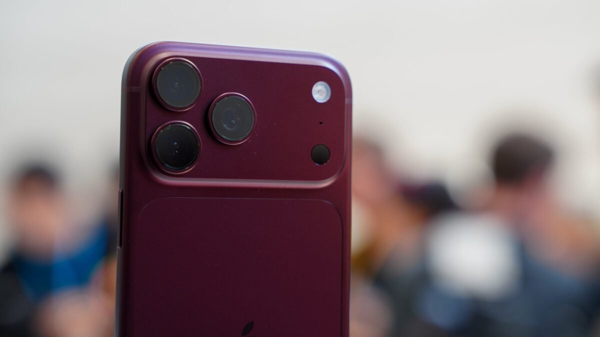 iPhone 18 Series wouldn't be a priority for me even if I'm a Fan - Here's why-1